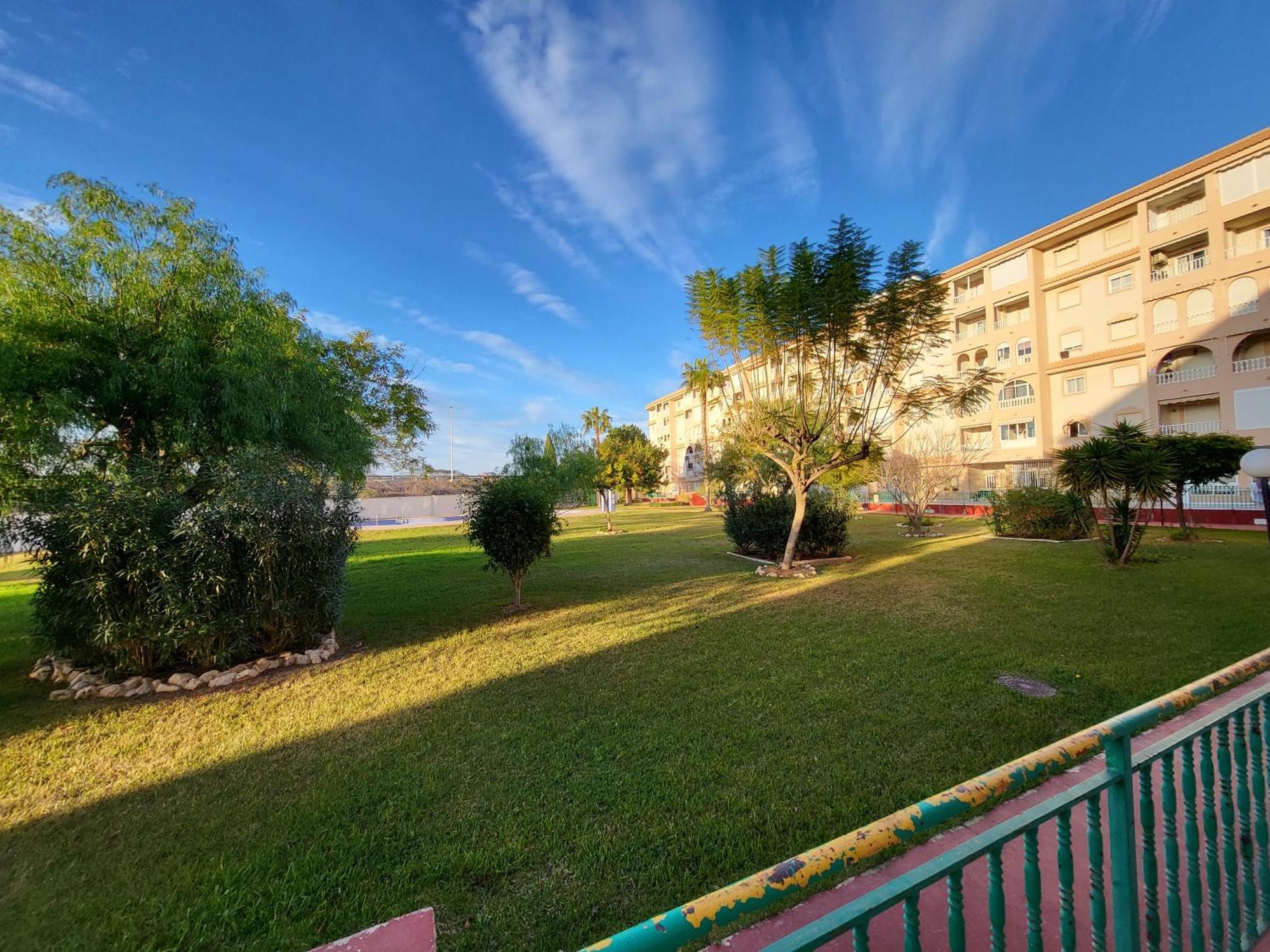 Skyline 21 Apartman Torrevieja Kültér fotó