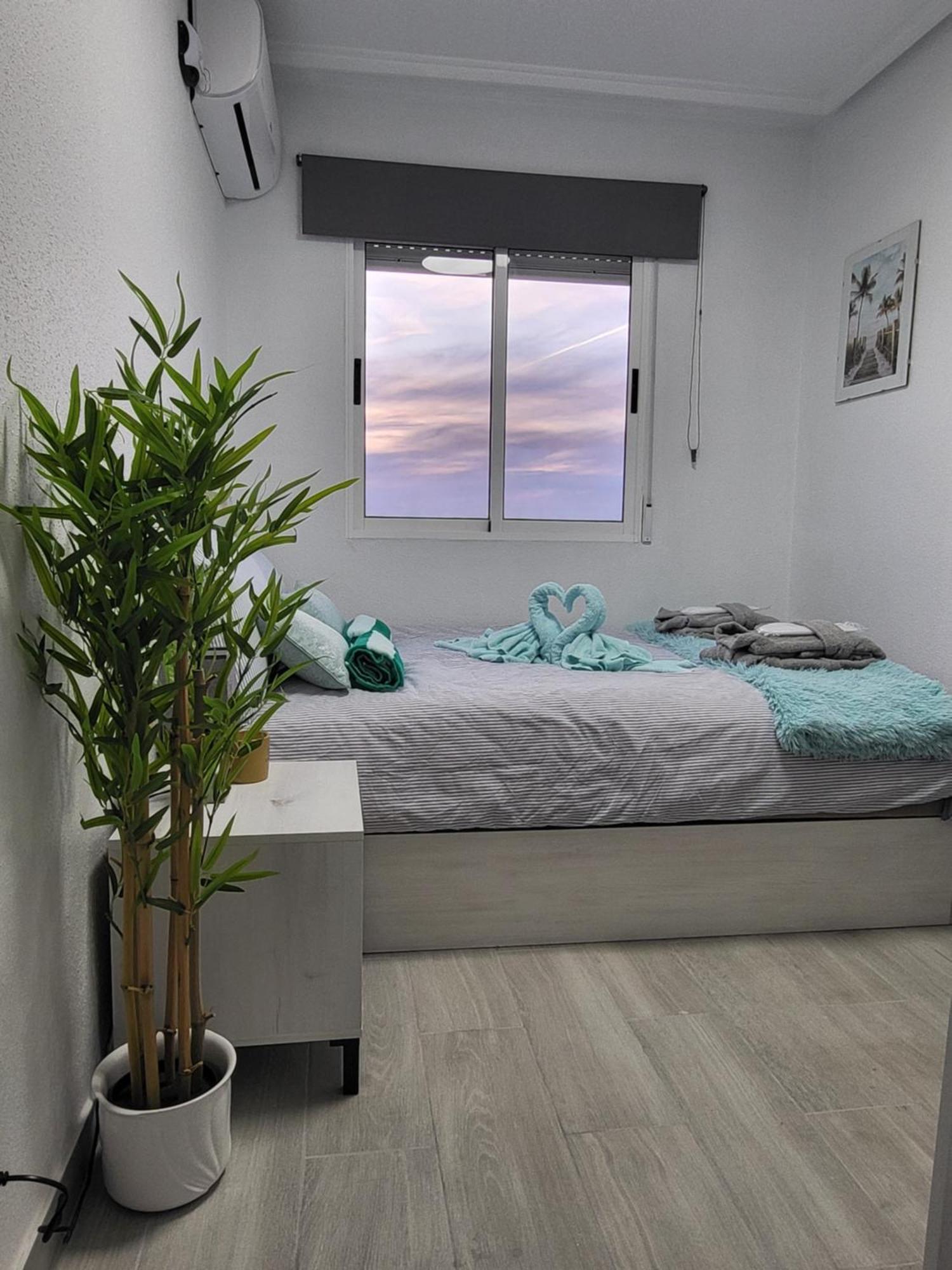 Skyline 21 Apartman Torrevieja Kültér fotó